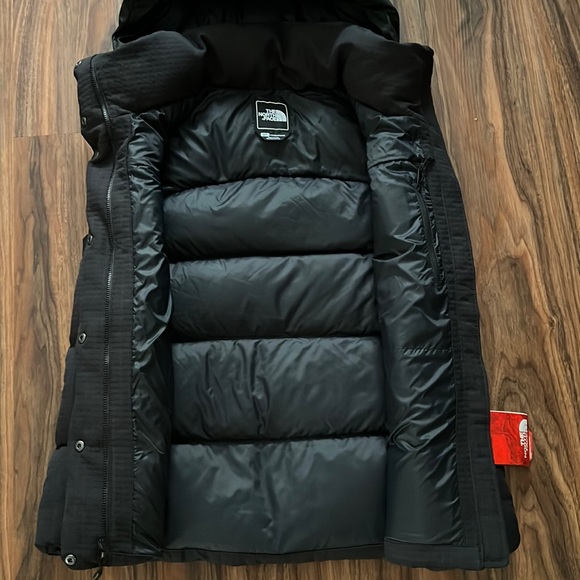 The North Face Novelty Nuptse Vest - Picture 8 of 17